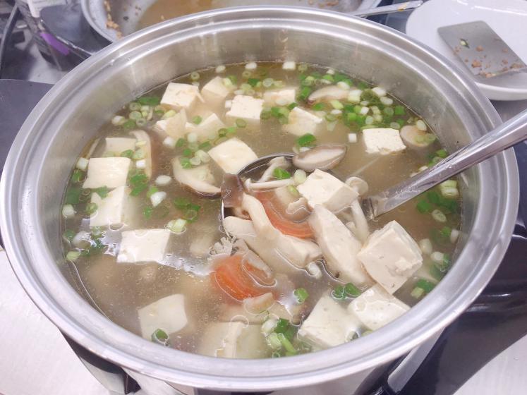 酸菜蕃茄魚片湯